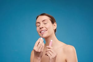 How to do makeup (beginner’s guide on Essential starter products)