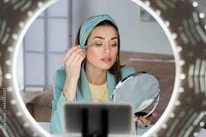 How to become a beauty social influencer on any media platform