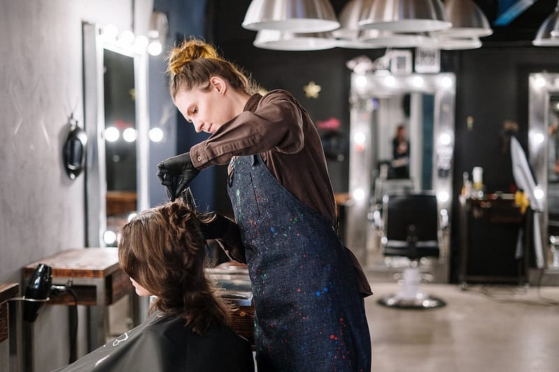 How to get a job in the beauty industry