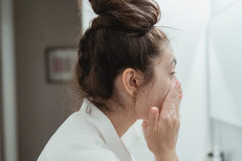 How to wash your face (10 rules of washing do’s and don’ts)