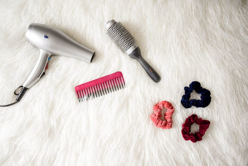 How to blow dry your own hair